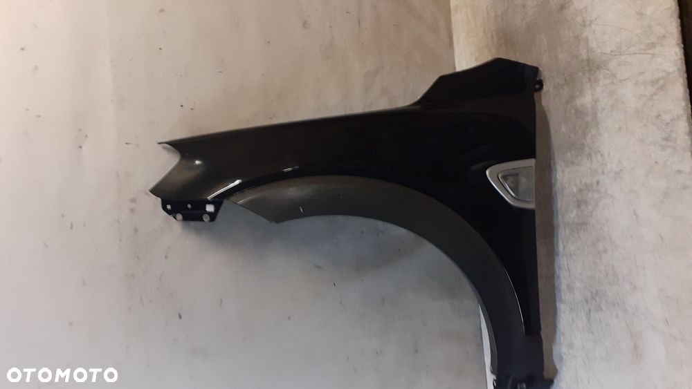 * Lewy przedni błotnik CHEVROLET CAPTIVA 2006-2010 CZARNY GAR - 1
