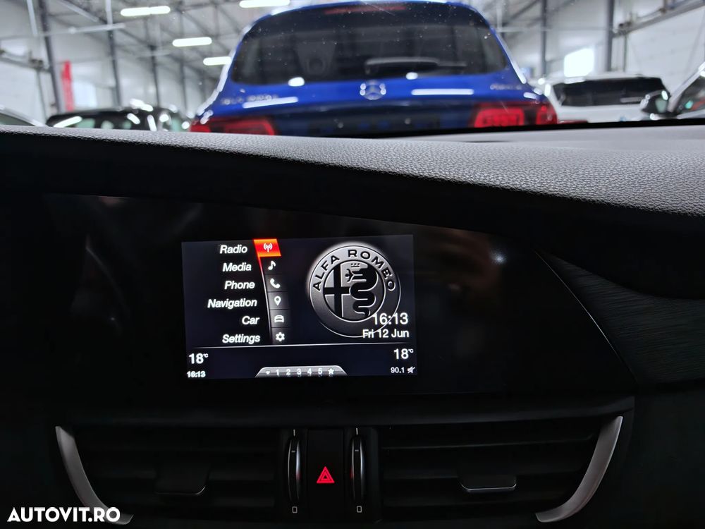 Alfa Romeo Giulia 2.2 JTDM Aut. Super - 24