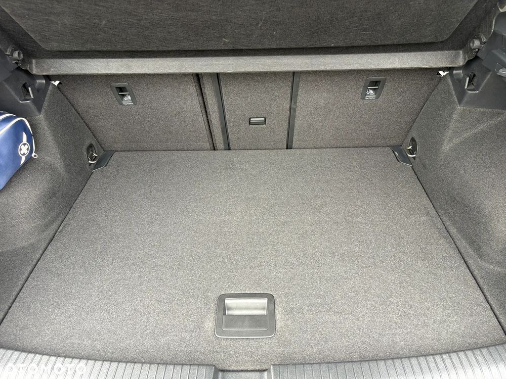 Volkswagen T-Roc 1.5 TSI ACT Premium - 23