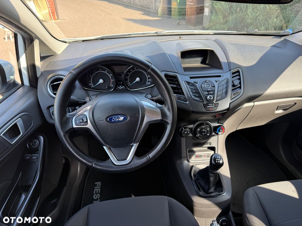 Ford Fiesta 1.25 Titanium - 23