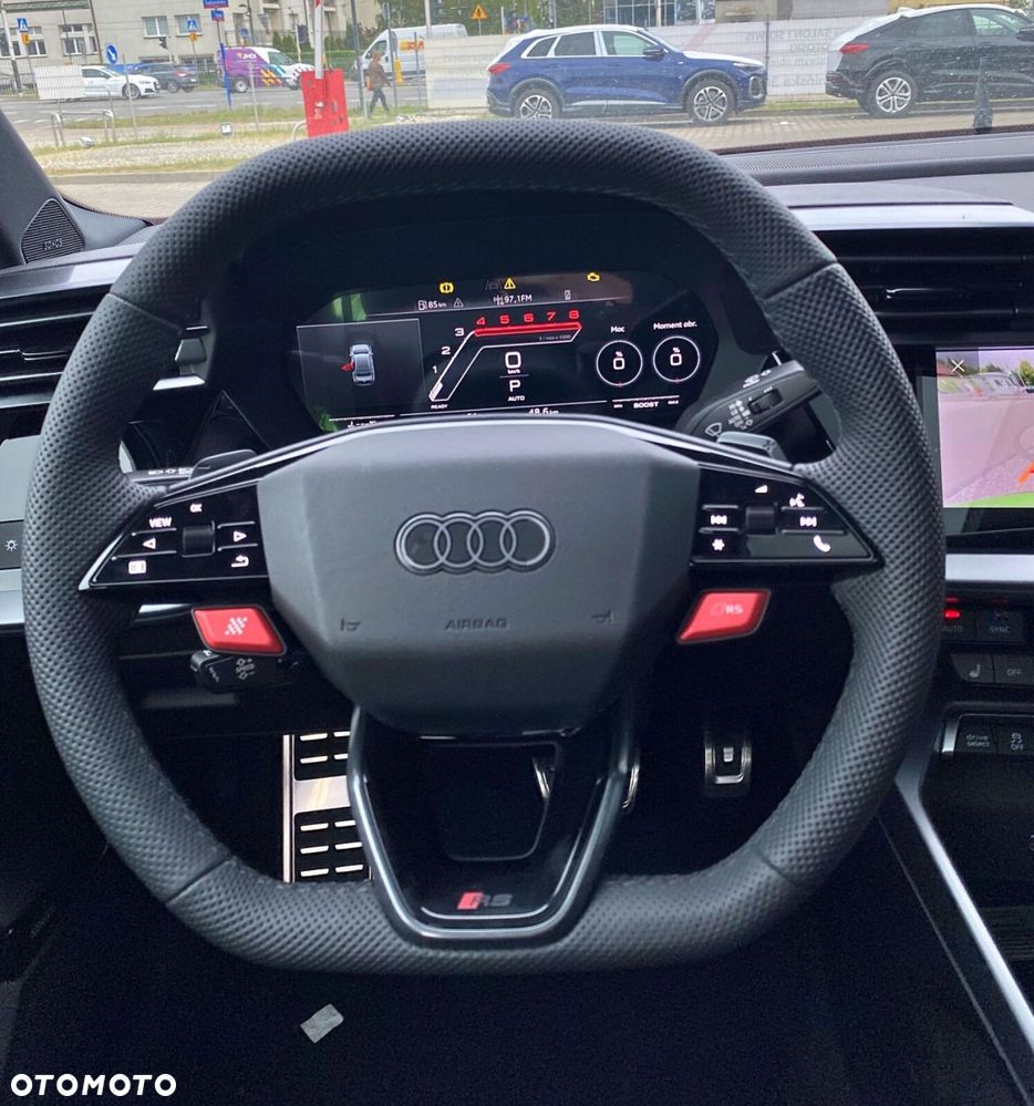 Audi RS3 Limousine - 14