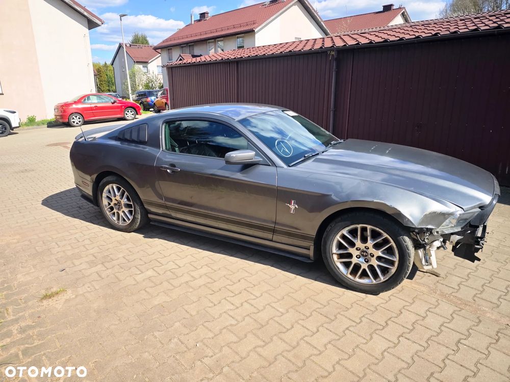 Ford Mustang 3.7 V6 Premium - 6