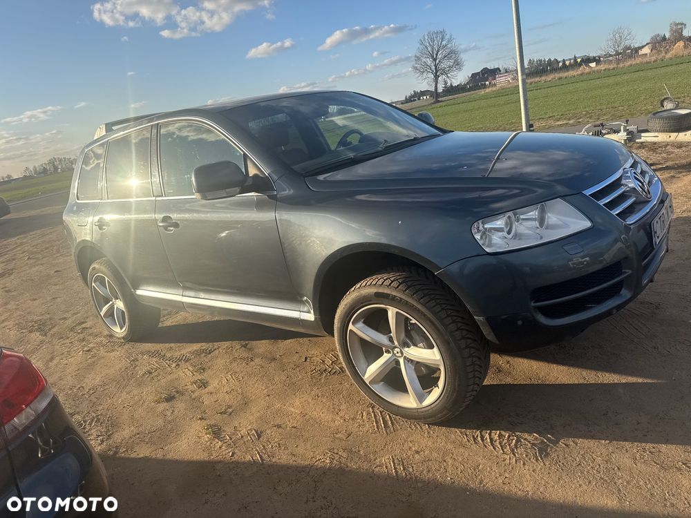 Volkswagen Touareg - 2