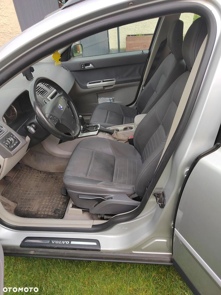 Volvo V50 2.0D DPF Momentum - 11