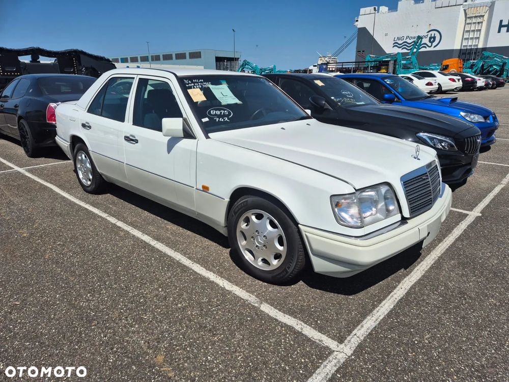 Mercedes-Benz Klasa E - 1