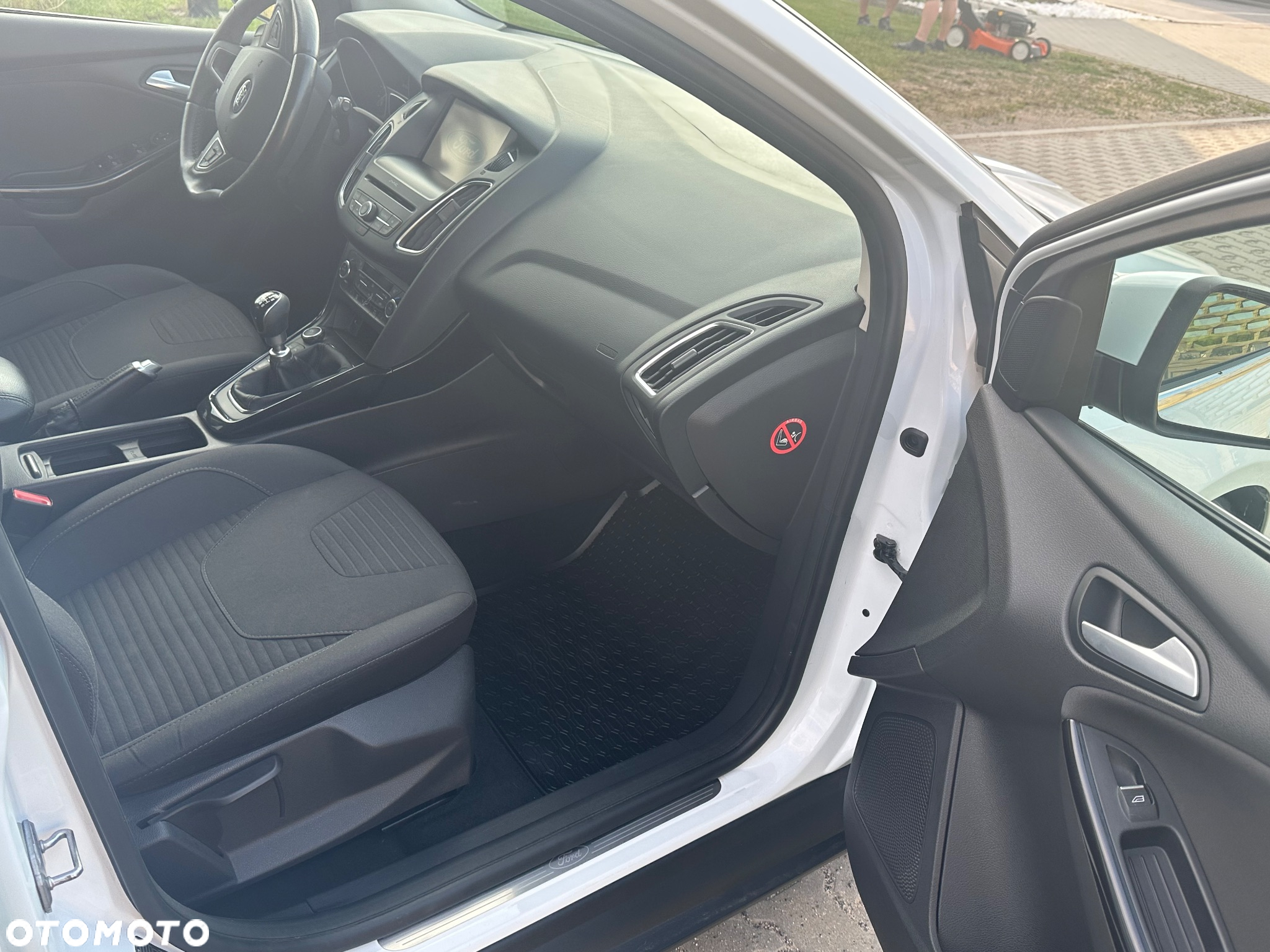 Ford Focus 2.0 TDCi Titanium ASS - 13