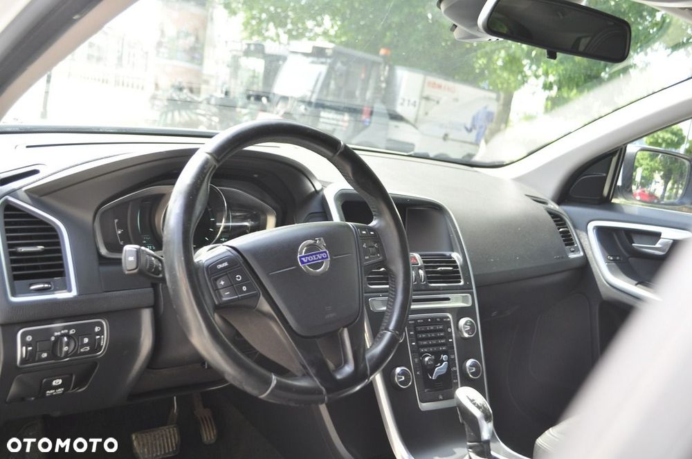 Volvo XC 60 - 8
