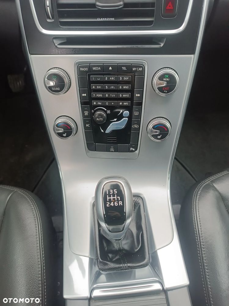 Volvo S60 D3 Drive-E Dynamic Edition (Momentum) - 21