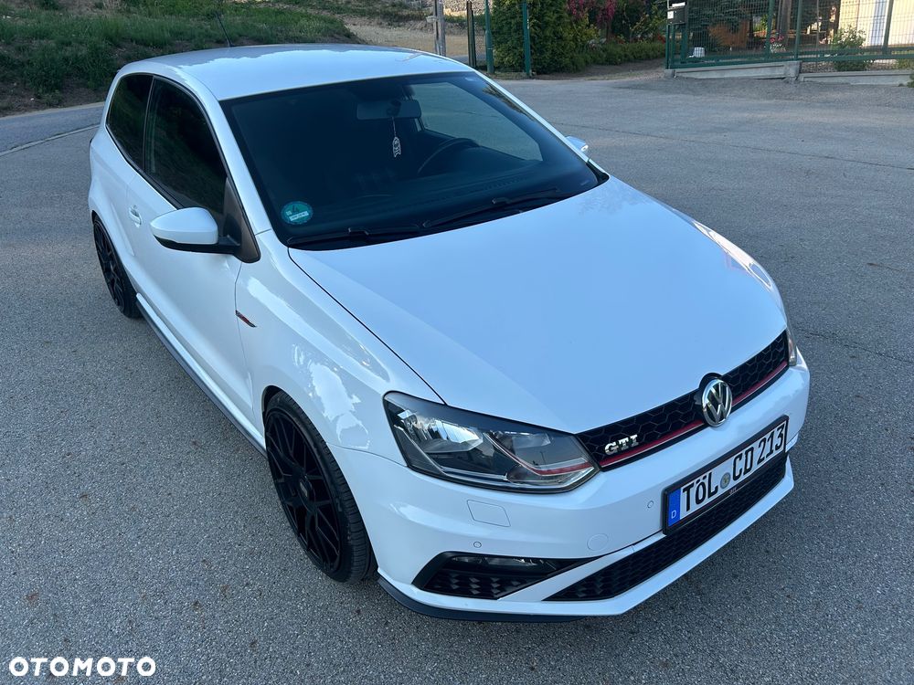 Volkswagen Polo - 9