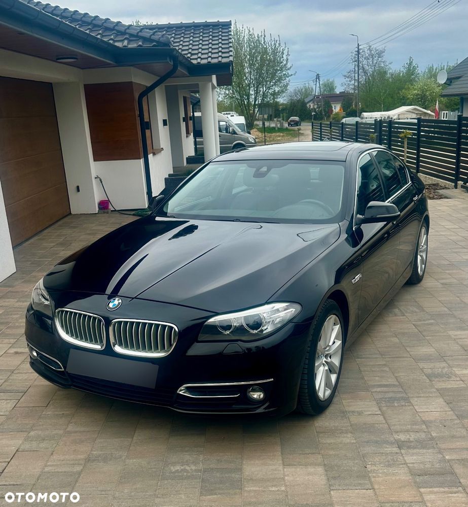 BMW Seria 5 520d xDrive Luxury Line - 1