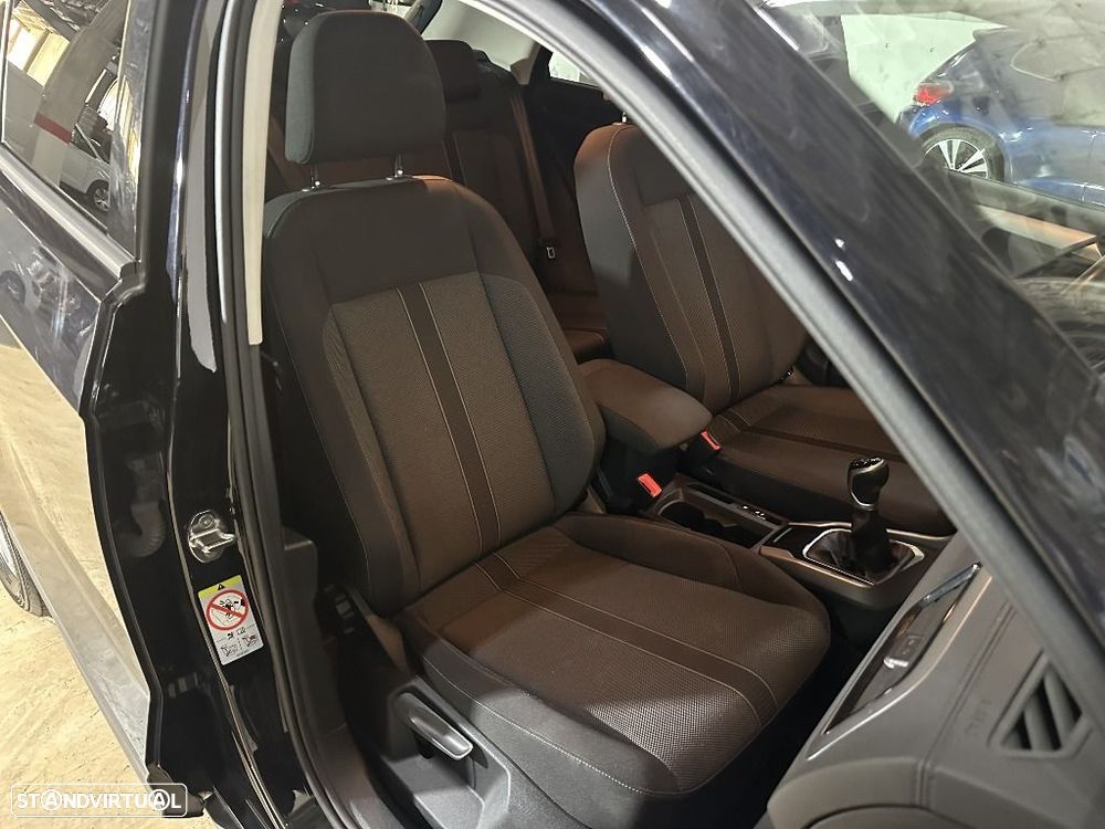 VW T-Roc 1.0 TSI Urban - 15