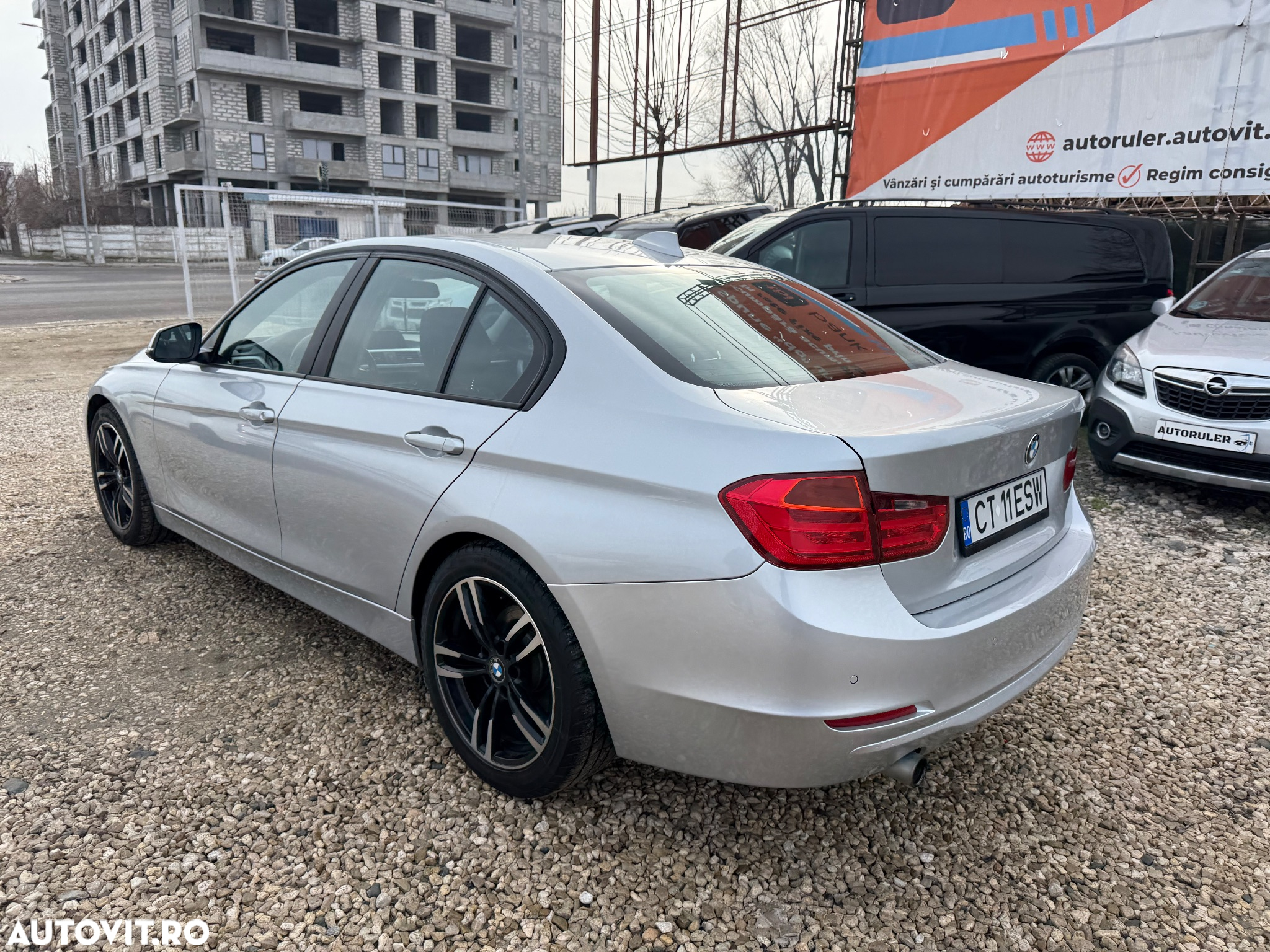 BMW Seria 3 318d Blue Performance - 4