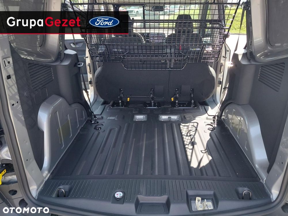 Ford Transit Courier - 15