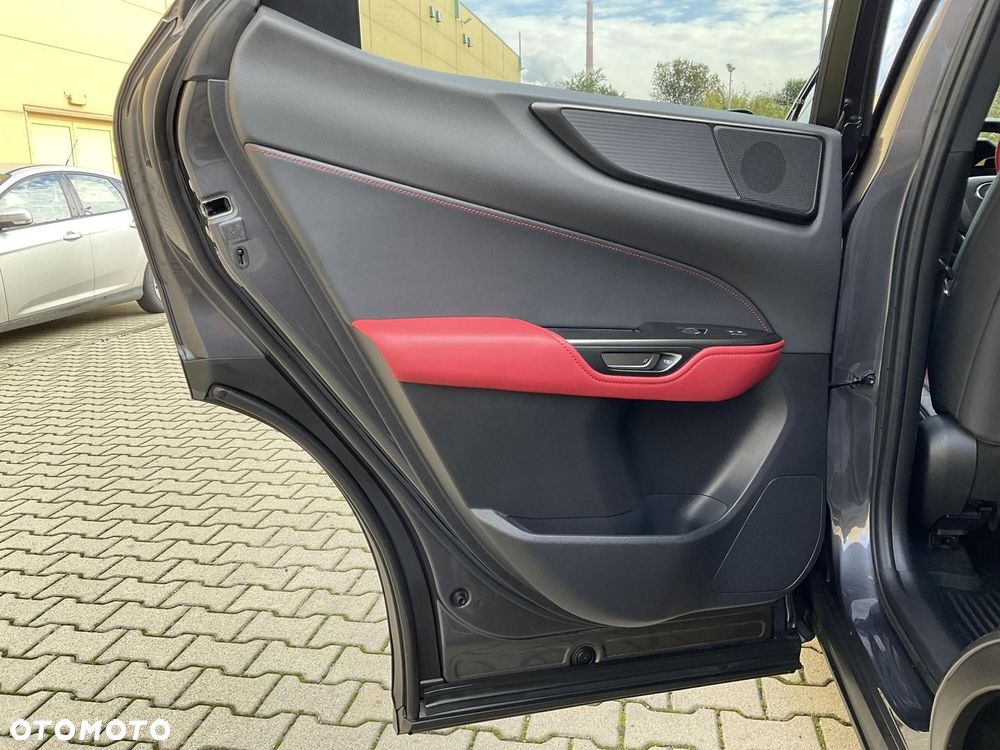Lexus NX - 27