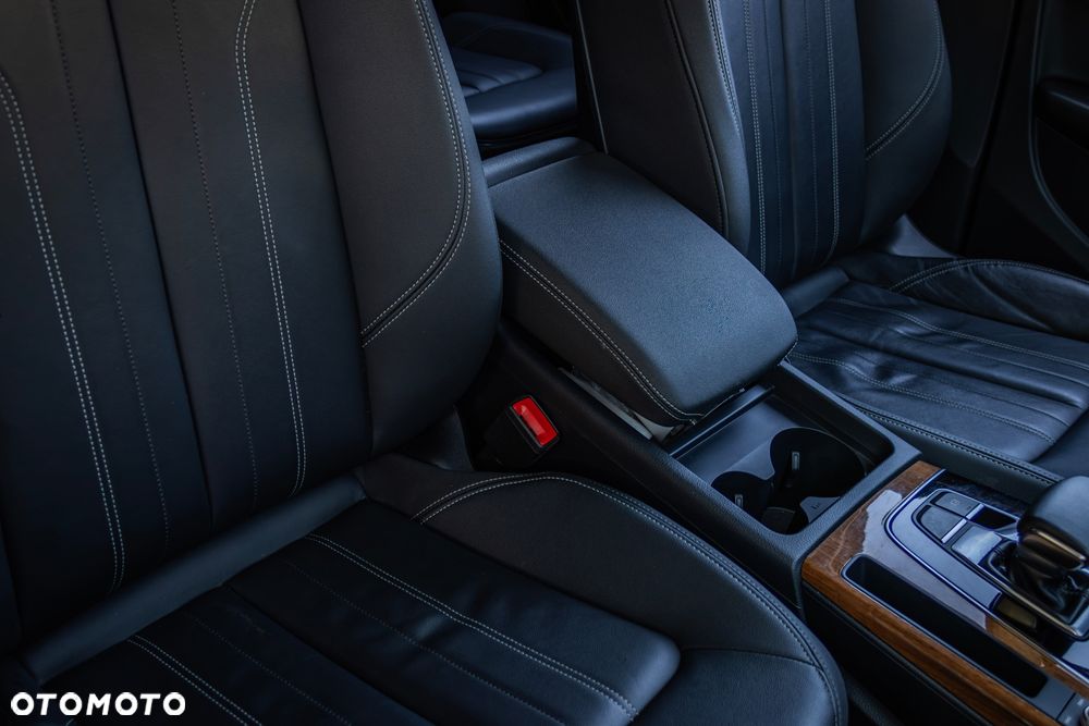 Audi Q5 TFSI 150 kW S tronic edition one mythosschwarz - 27