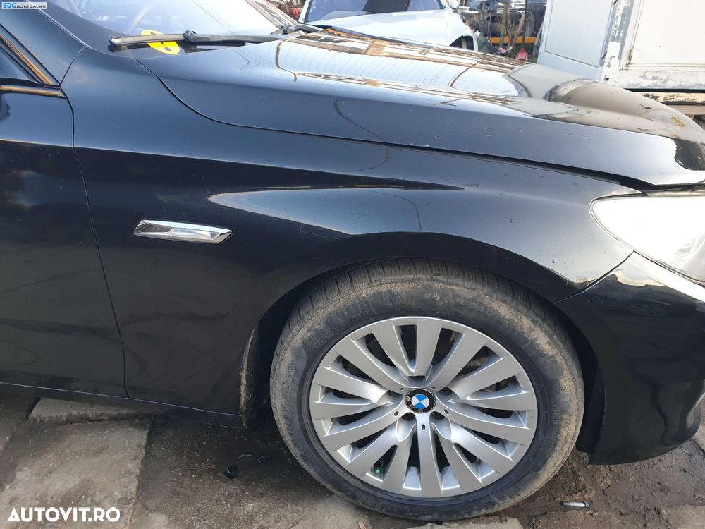 Aripa Dreapta Fata BMW Seria 5 F07 GT 2009 - 2013 Culoare 475 Black Sapphire Metallic [K1740] - 1
