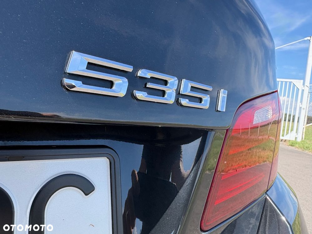 BMW Seria 5 535i xDrive Luxury Line - 16