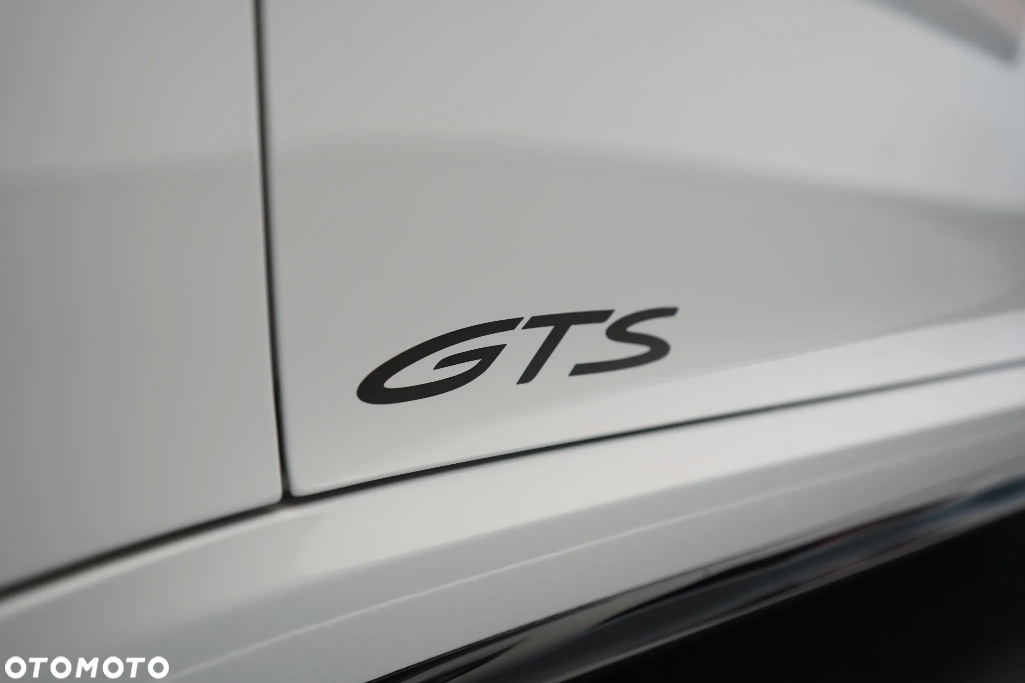 Porsche 911 Carrera GTS Cabrio - 31