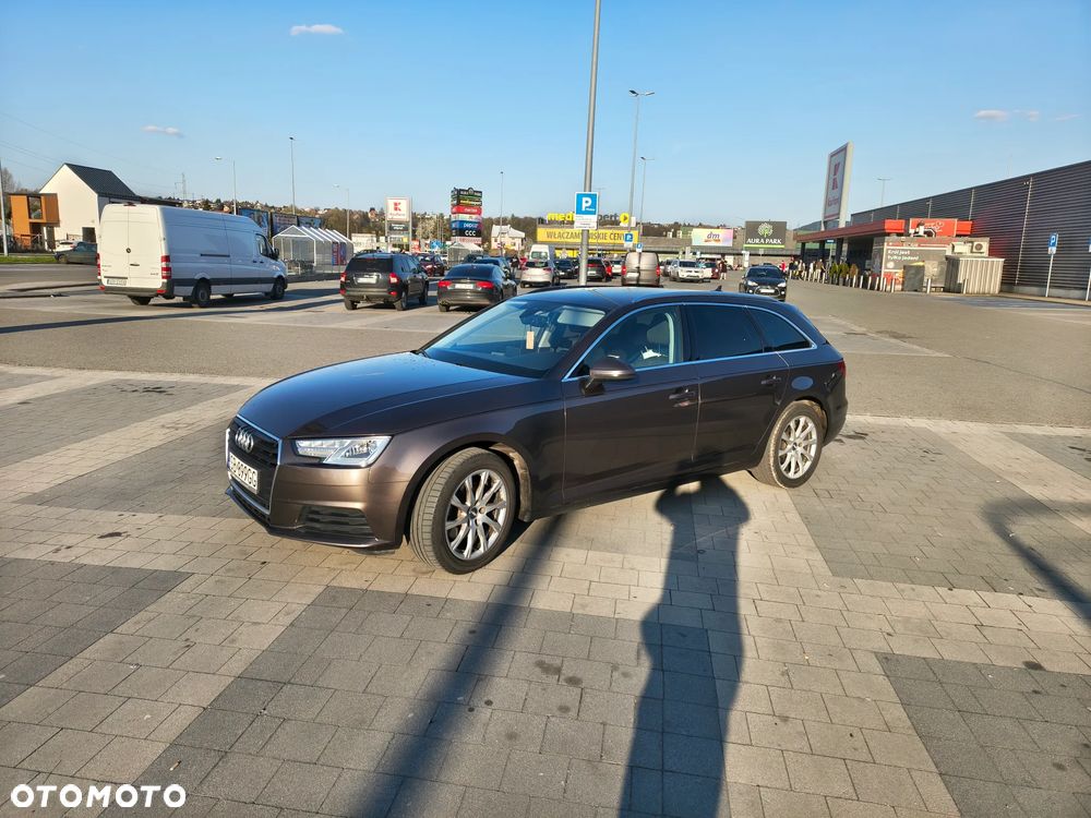 Audi A4 Avant 2.0 TDI S tronic - 1