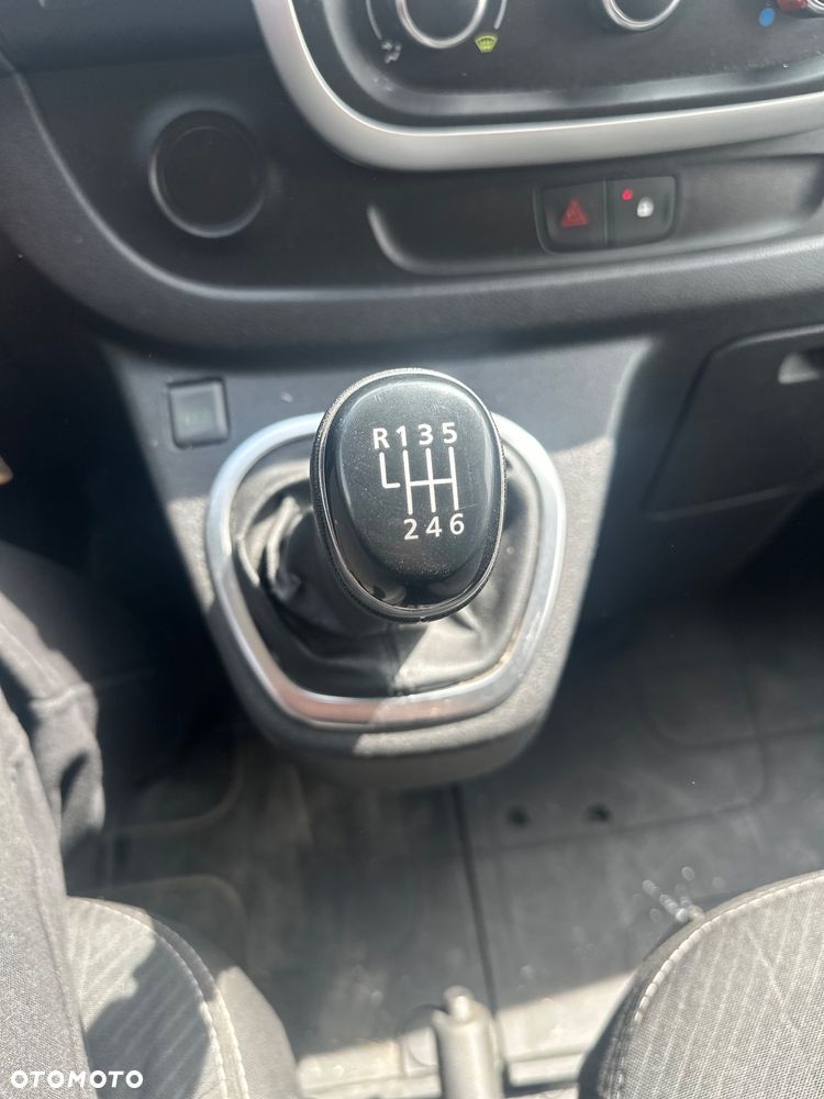 Renault Trafic - 9