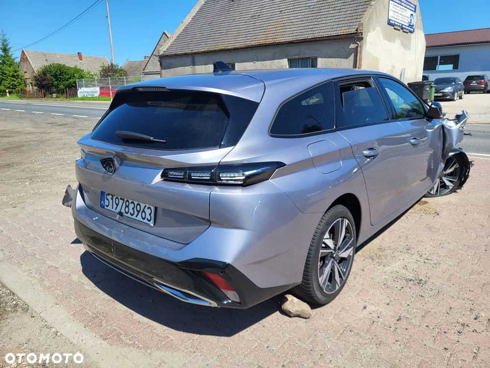 Peugeot 308 PureTech 130 GPF EAT8 Stop & Start Allure Business-Paket - 15