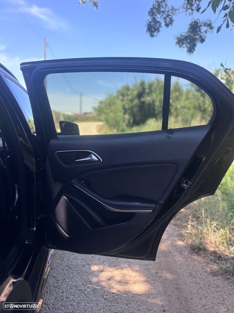 Mercedes-Benz GLA 220 d 4Matic 7G-DCT AMG Line - 8