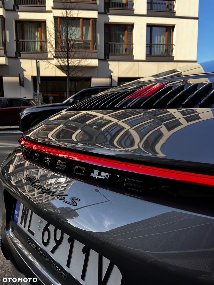 Porsche 911 Targa 4S PDK - 21