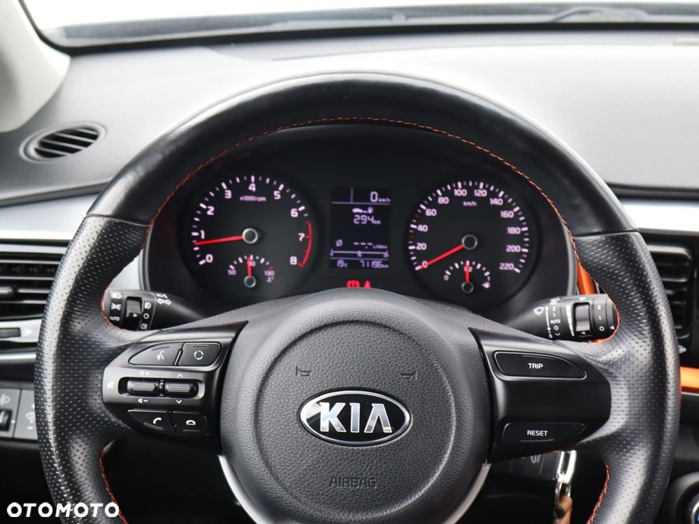 Kia Stonic 1.4 L - 11