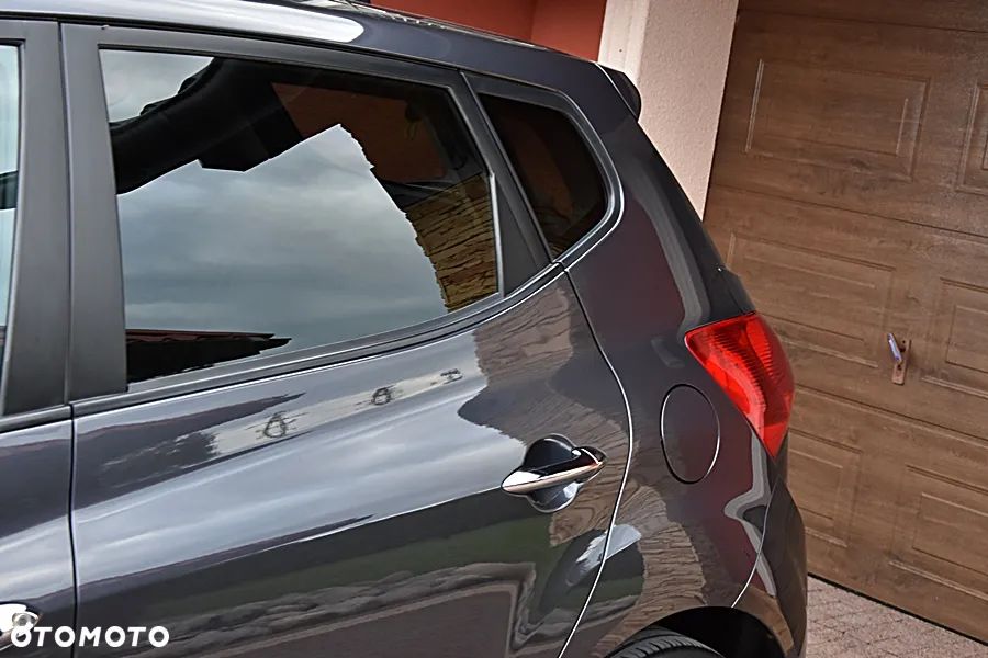 Kia Venga 1.4 CVVT Dream Team Edition - 16