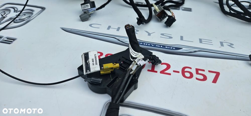 Dodge Durango III LIFT 2021- Instalacja deski Wiązka kokpitu pod dużą nawigację Instalacja radia  Kostki Wtyczki Kable - 10
