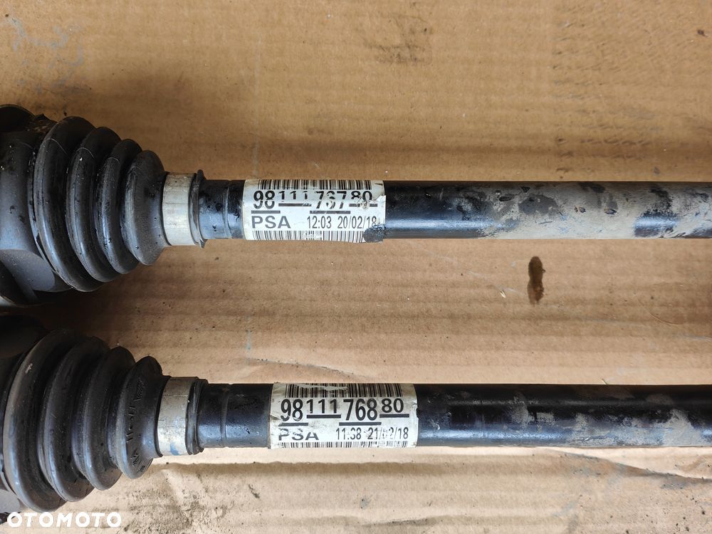 Półoś lewa 9811176880 ,Opel Grandland, Peugeot 5008, 3008 - 2