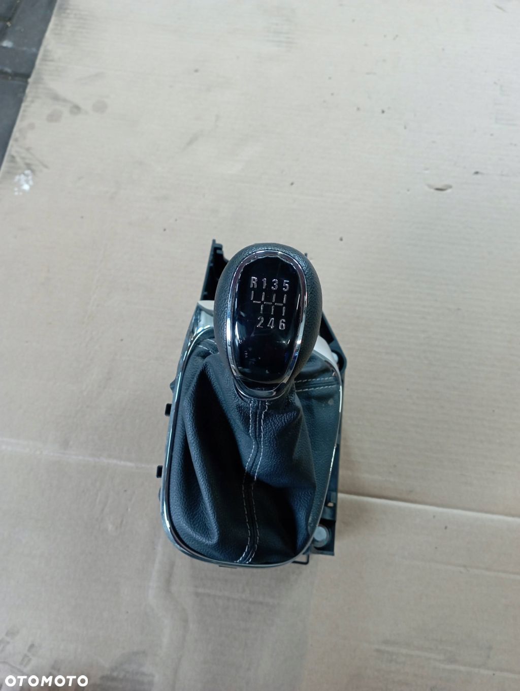 OPEL MOKKA I WYBIERAK LEWAREK ZMIANY BIEGÓW 55597660 - 1