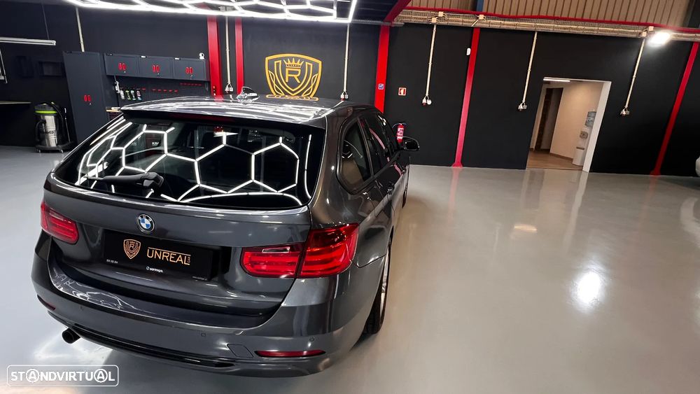 BMW 318 d Touring Auto Line Sport - 15