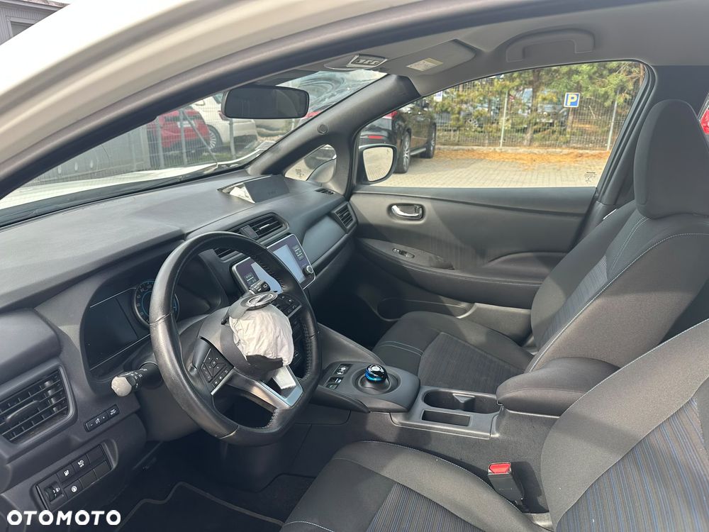 Nissan Leaf - 6