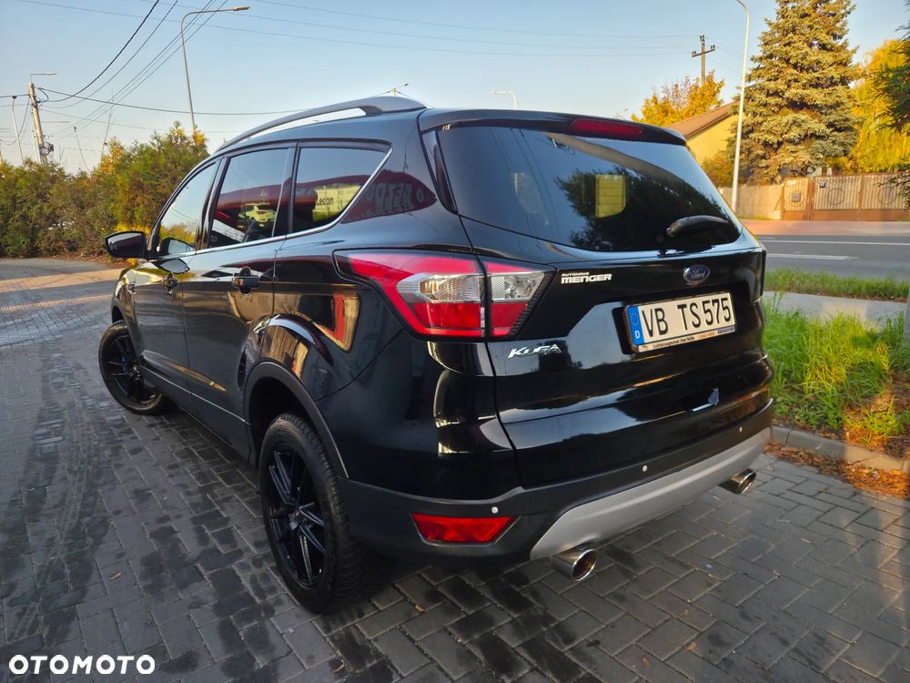 Ford Kuga 2.0 TDCi 2x4 Titanium - 10