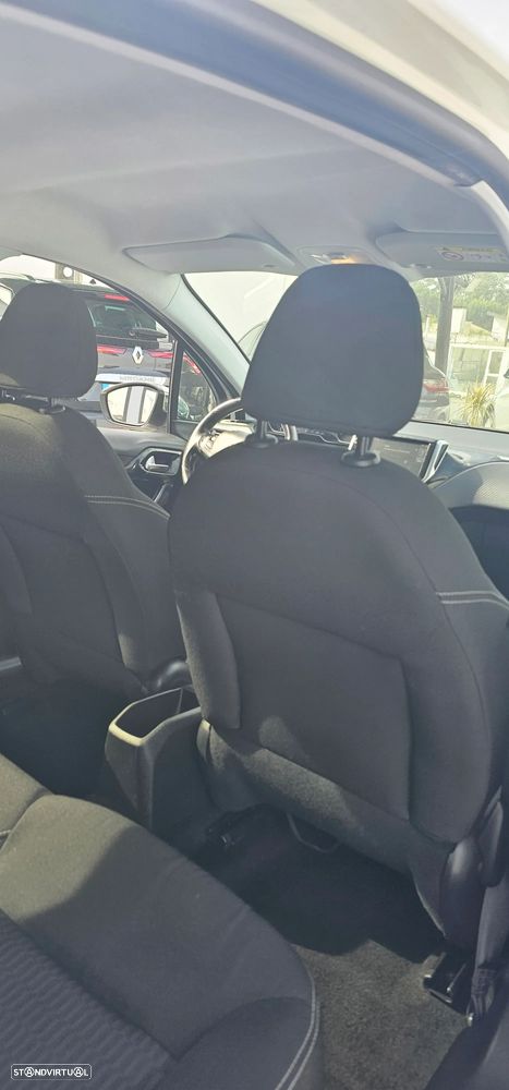 Peugeot 208 PureTech 82 Start & Stop Style - 10