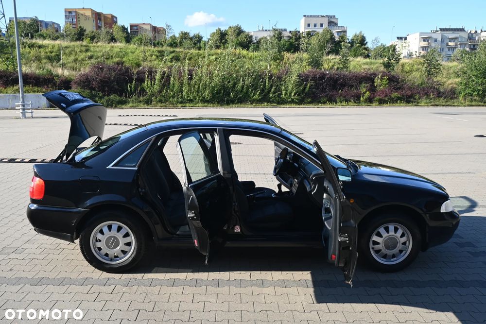 Audi A4 Limousine - 7