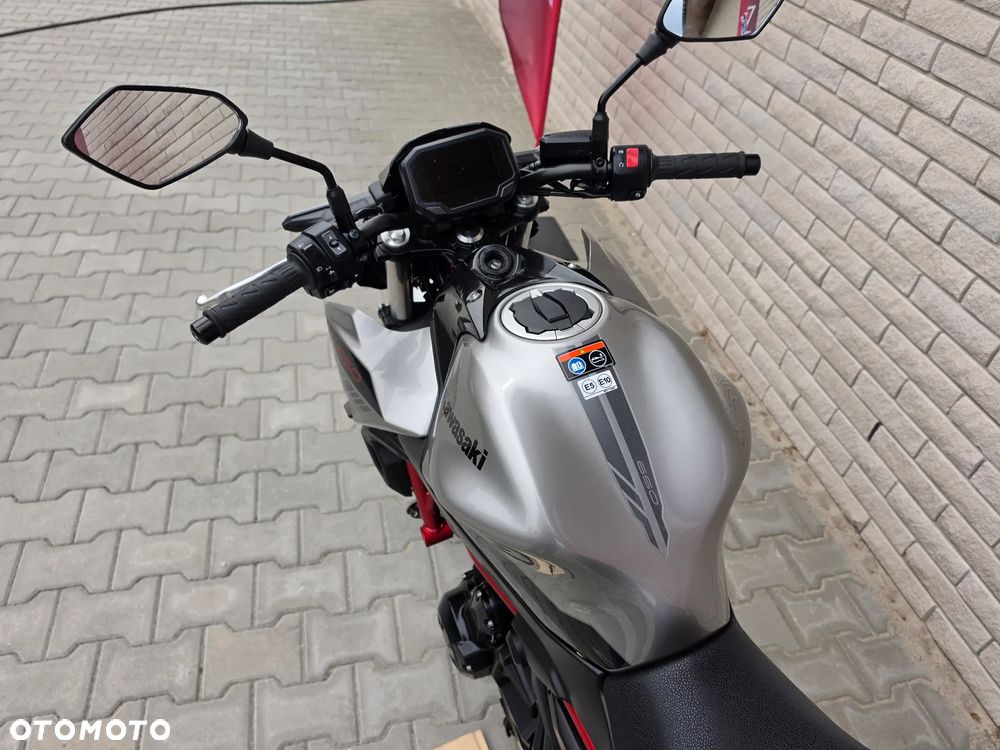 Kawasaki Z 650 - 15