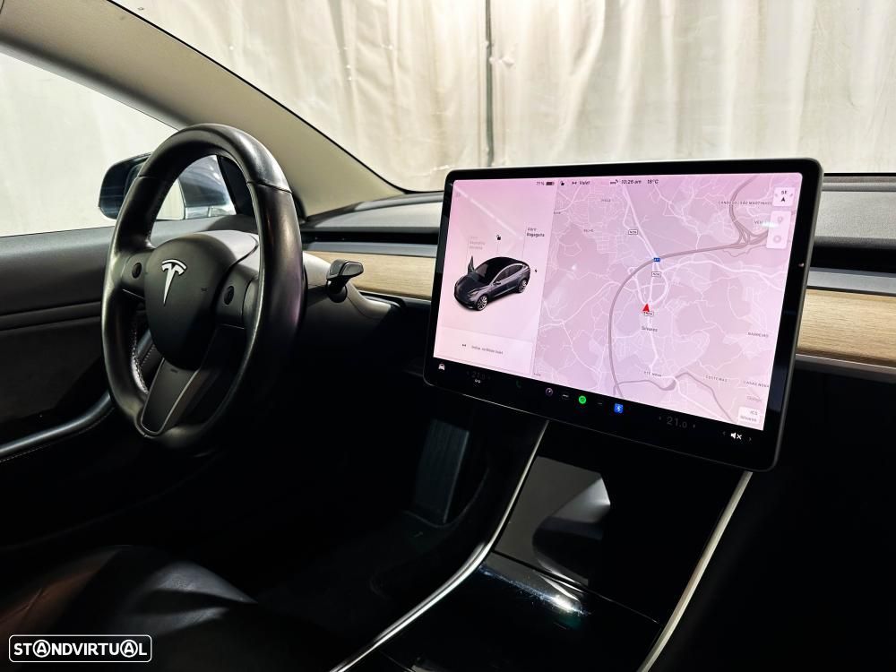 Tesla Model 3 Long-Range Dual Motor AWD - 37
