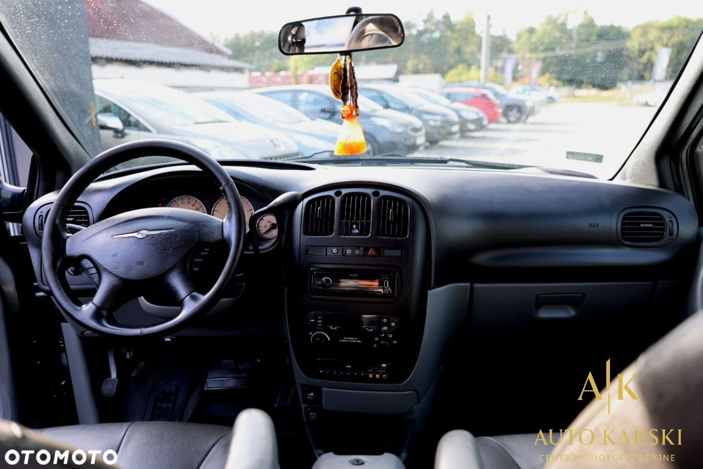Chrysler Grand Voyager - 33