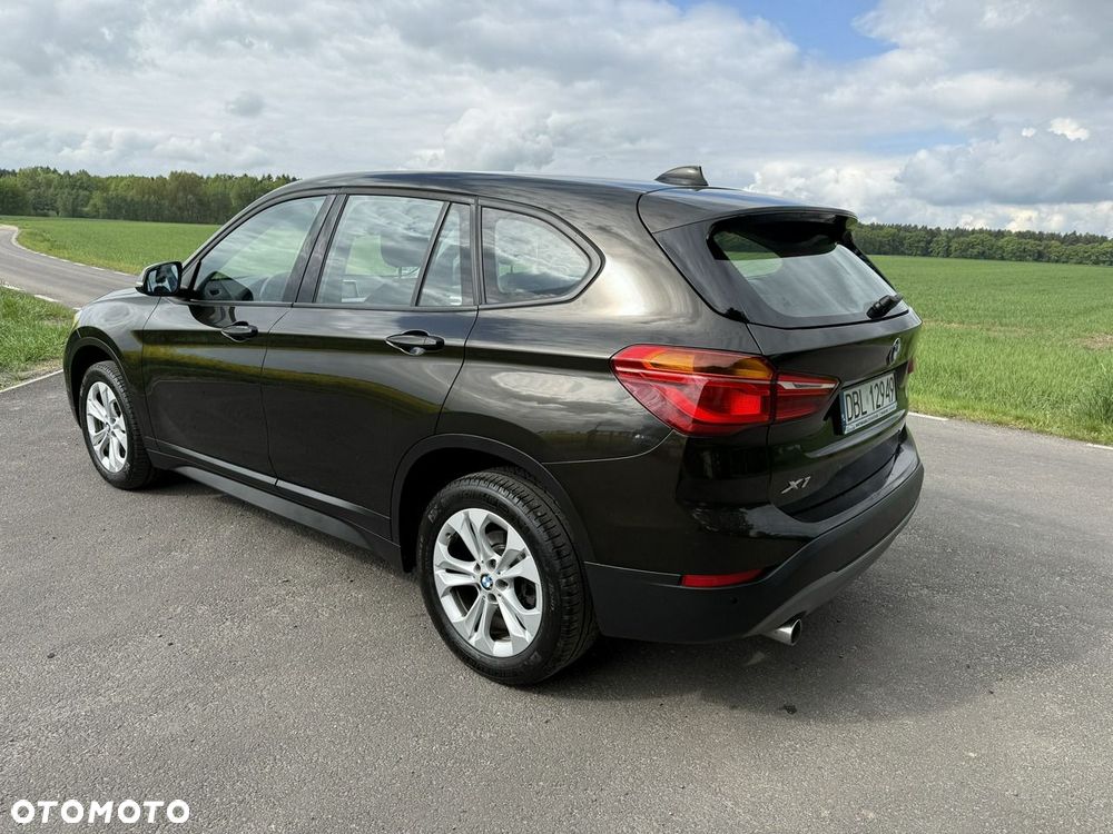 BMW X1 sDrive18i Advantage - 21