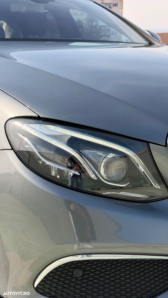 Mercedes-Benz E 220 d 4MATIC Aut. - 14