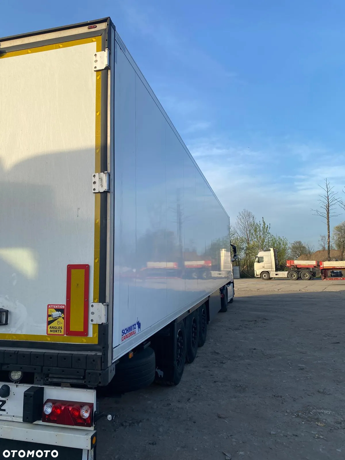 Schmitz Cargobull S3B - 2