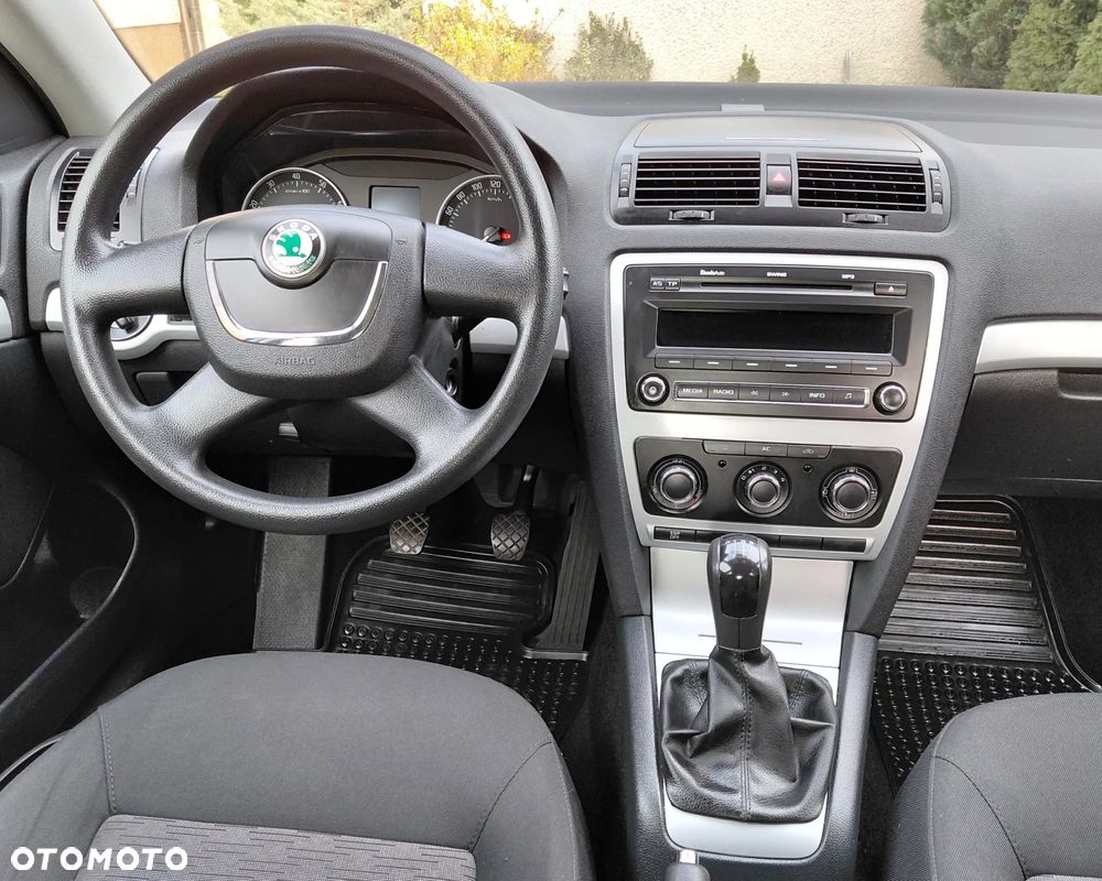 Skoda Octavia 1.6 Team Edition - 20