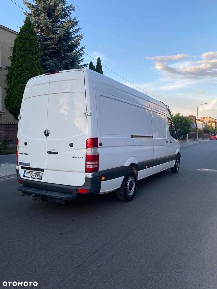 Mercedes-Benz Sprinter - 8