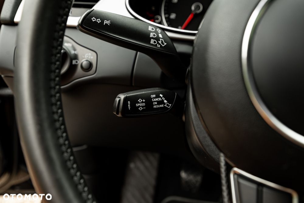 Audi A4 Avant 1.8 TFSI S line Sportpaket - 32