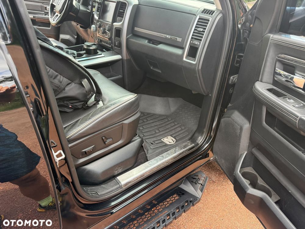 Dodge RAM 5.7 4x4 - 19