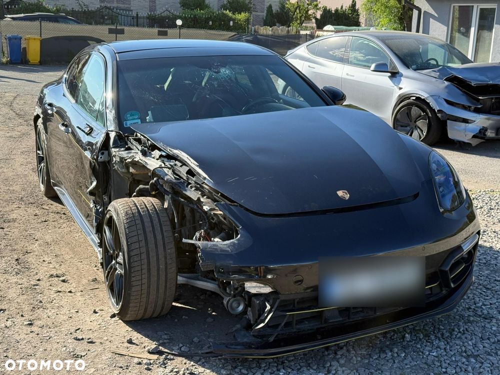 Porsche Panamera - 7