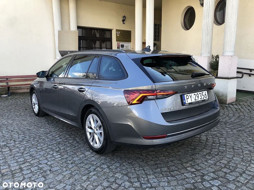 Skoda Octavia 2.0 TDI Ambition DSG - 7