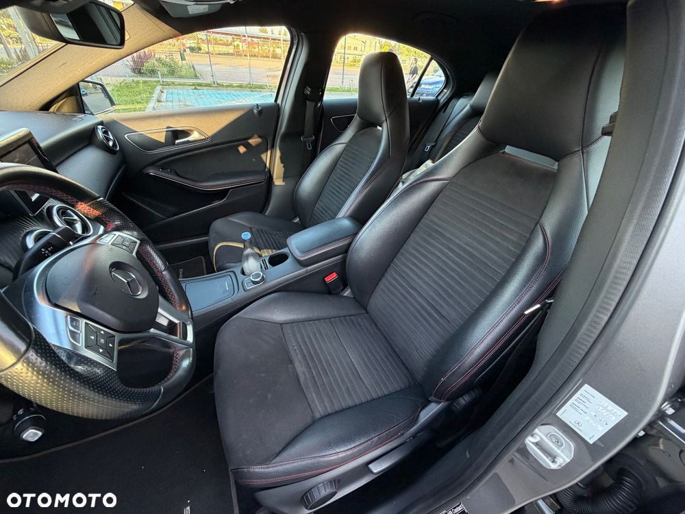 Mercedes-Benz Klasa A 180 (BlueEFFICIENCY) 7G-DCT - 7